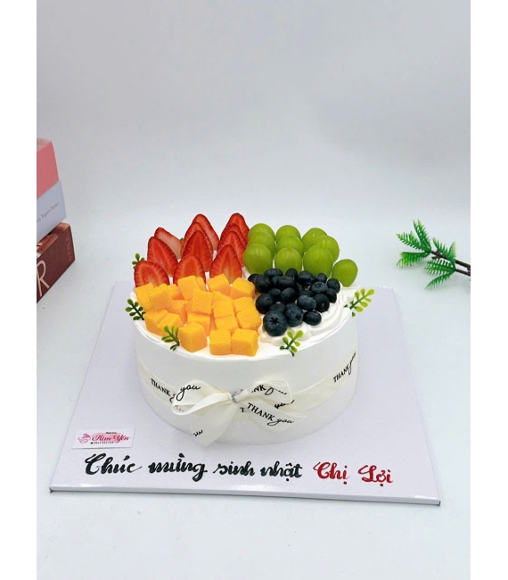 Mẫu bánh kem mừng sinh nhật trái cây 4 vị