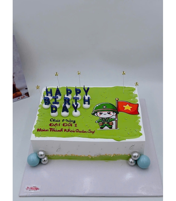 Bánh kem sinh nhật dành cho nam hình vuông