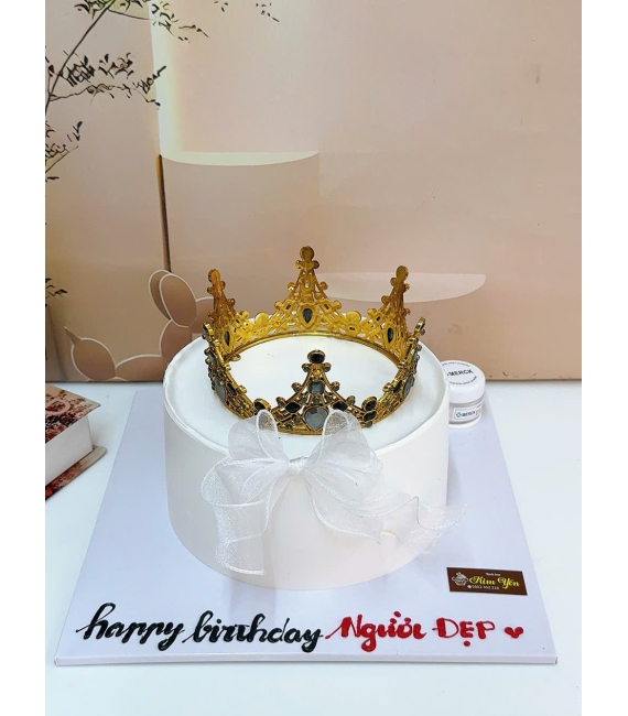 Bánh sinh nhật dành tặng em yêu tone trắng-bánh kem kim yến