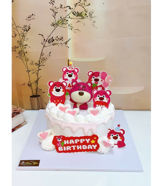 Bánh kem dành cho bé gái gấu dâu dành cho bé lên 5 tuổi