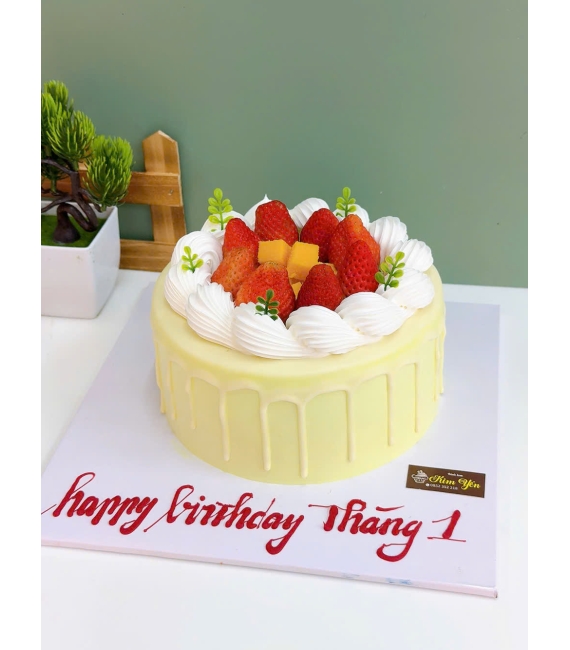 Bánh sinh nhật trái cây theo kiểu đơn giản