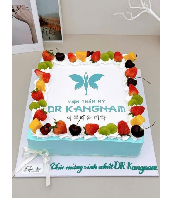 Bánh kem trái cây hình vuông tặng sinh nhật đối tác