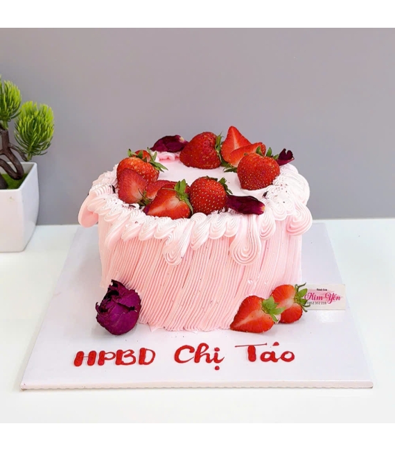 Mẫu bánh trái cây tone hồng tặng chị gái