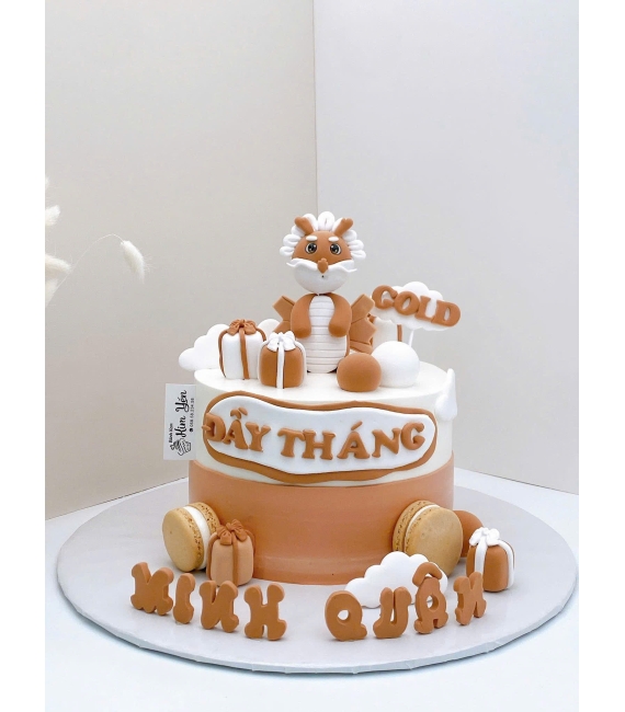 Bánh kem thôi nôi dành cho bé trai tone nâu 