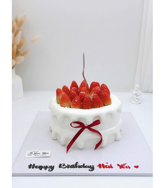 Bánh kem trái cây mix dâu tây cao cấp