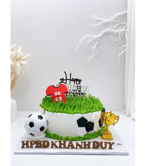 Mẫu bánh kem dành cho bé trai thích đá bóng hot 2026