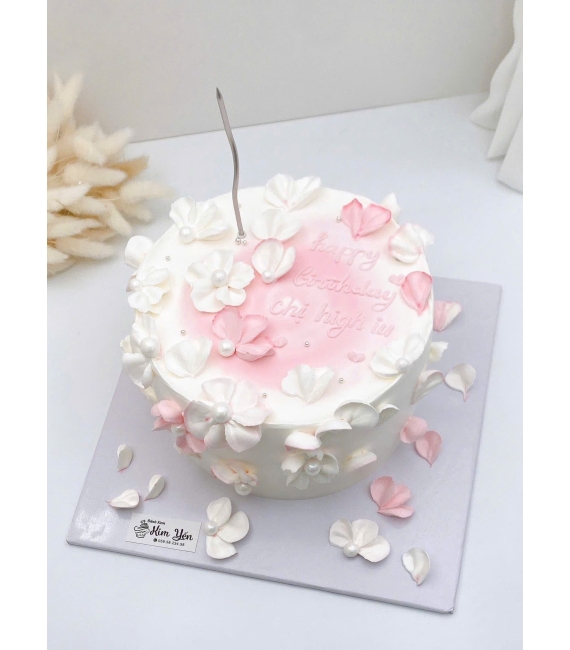Bánh kem dành cho nữ  mẫu hoa nhỏ đẹp