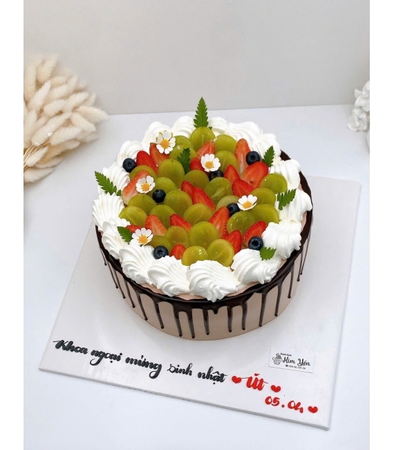 Tổng hợp mẫu bánh kem trái cây đẹp 2026 kết hợp socola đẹp