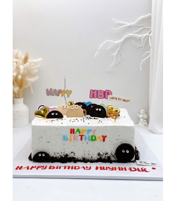 Bánh kem dành cho bé trai làm theo yêu cầu hình vuông 