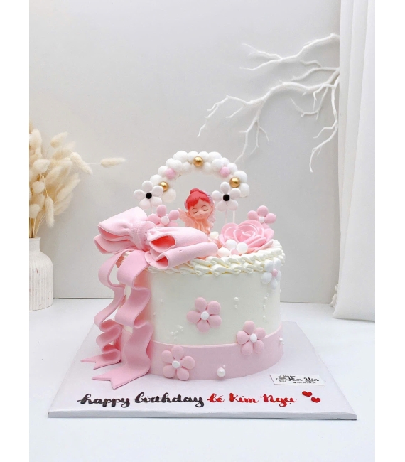 Bánh kem công chúa mẫu màu hồng tone trắng cao cấp 