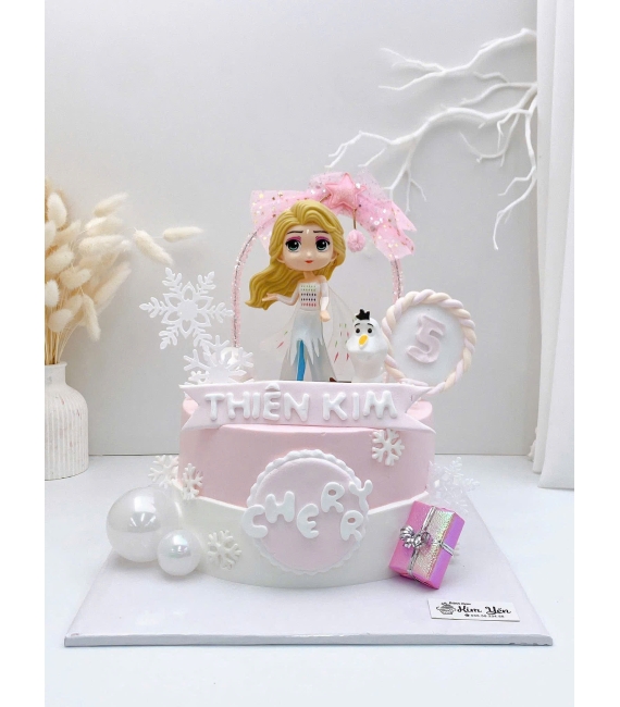 Bánh kem công chúa mẫu màu hồng tone trắng cao cấp 
