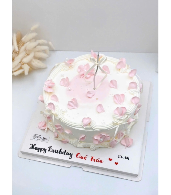 Bánh kem tặng nữ tone hồng bắt hoa xinh nhí 