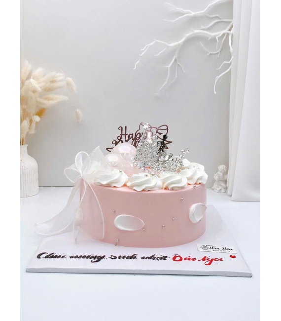 Bánh kem tặng nữ mẫu đẹp tặng em gái yêu 
