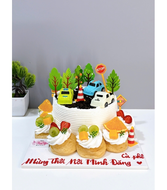 Mẫu bánh su dai kết hợp bánh kem hot 