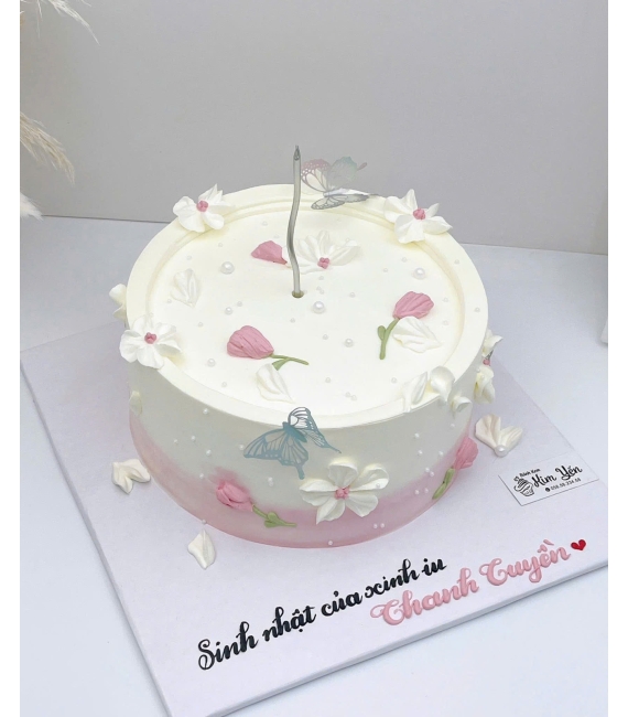 Bánh kem sinh nhật tặng nữ lên 17 tuổi