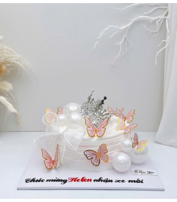 Bánh kem mừng bạn thân nhận xe mới 