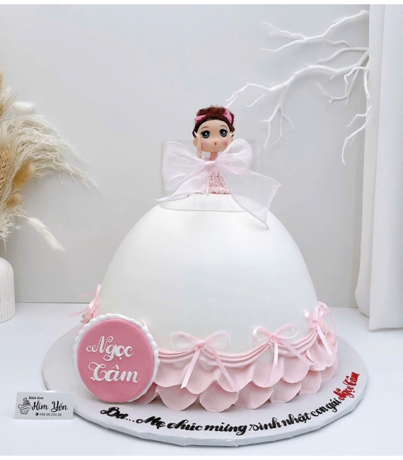 Bánh kem dành cho bé gái công chúa váy chảy  