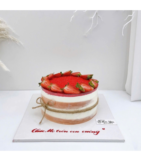 Bánh kem trái cây mix dâu theo yêu cầu 